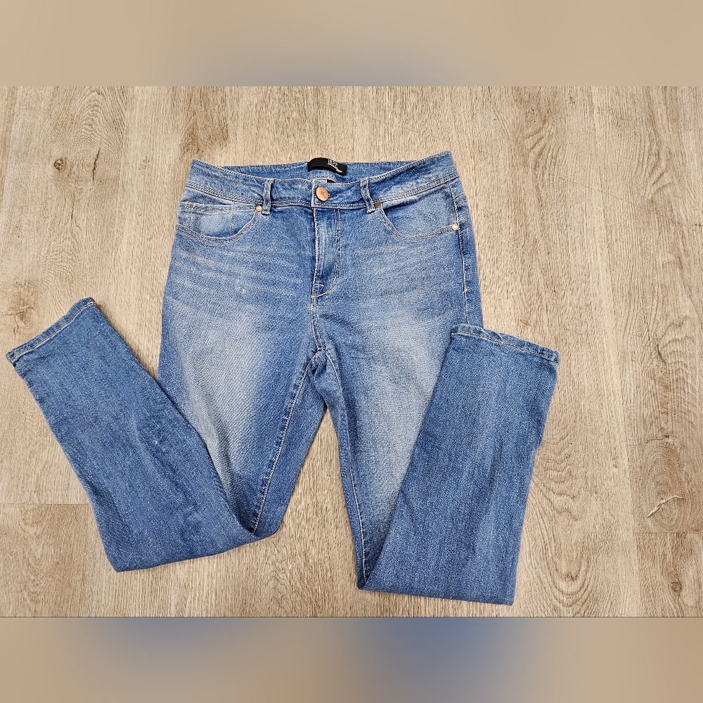 1822 Denim Womens Skinny Jeans. Size 10